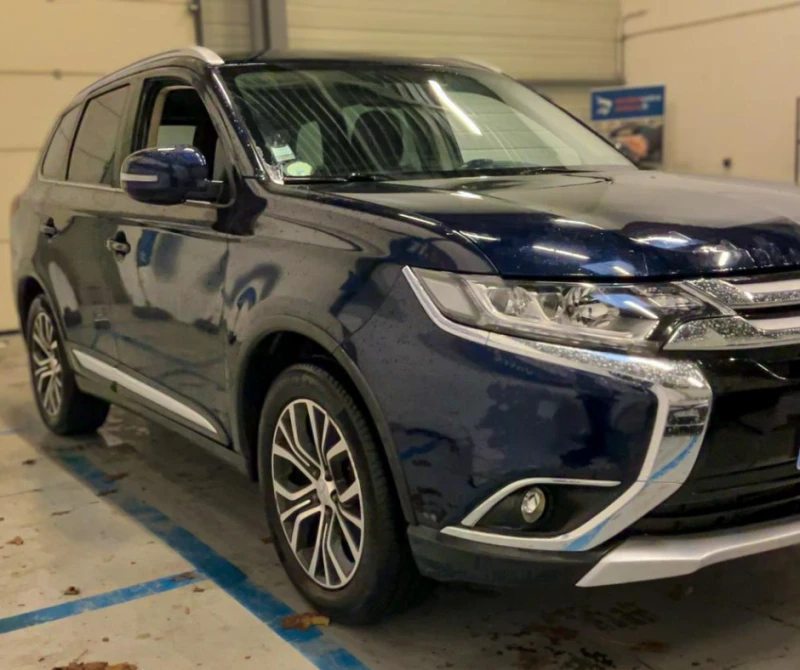 Mitsubishi Outlander 2.2D 4x4 Очакван внос! С Гаранция!, снимка 3 - Автомобили и джипове - 53424348