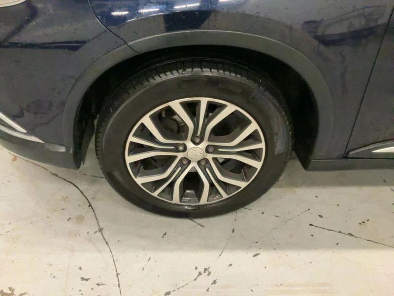 Mitsubishi Outlander 2.2D 4x4 Очакван внос! С Гаранция!, снимка 9 - Автомобили и джипове - 53424348