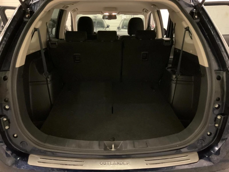 Mitsubishi Outlander 2.2D 4x4 Очакван внос! С Гаранция!, снимка 14 - Автомобили и джипове - 53424348