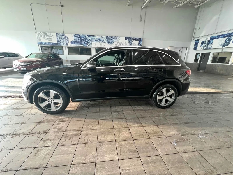 Mercedes-Benz GLC 300 Face* 4matic* Панорама* Памет* Подгрев, снимка 3 - Автомобили и джипове - 53484071