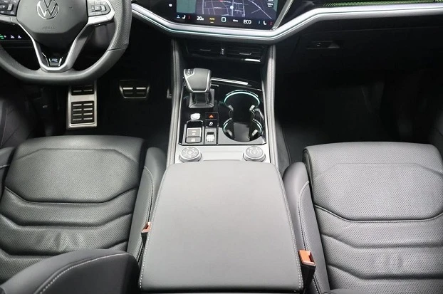 VW Touareg 3.0 TDI 4Motion = R-line =  | Mobile.bg   8