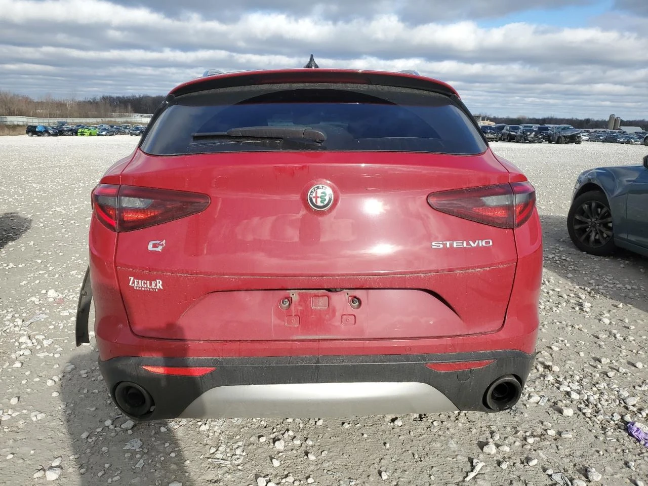 Alfa Romeo Stelvio  - изображение 6