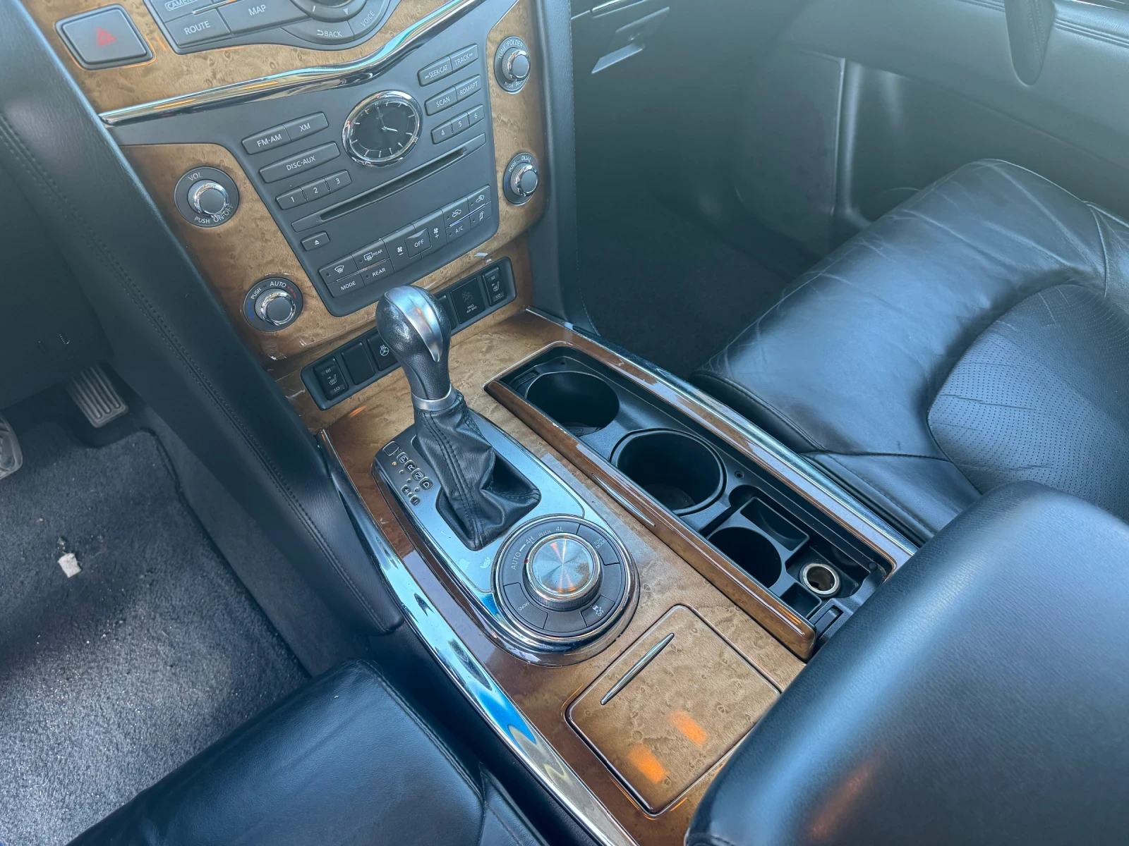 Infiniti QX80 5.6L V8* 4x4* 3хTV* 6+ 1 места - изображение 5