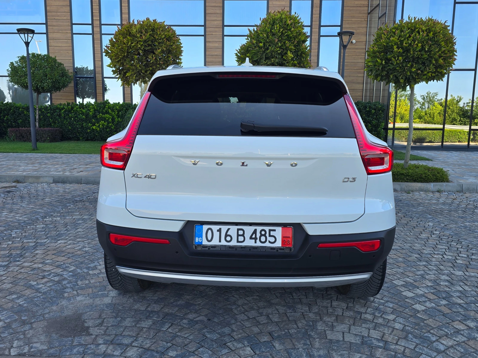 Volvo XC40 2.0D CAMERA FULL LED I-COCKPIT - изображение 6
