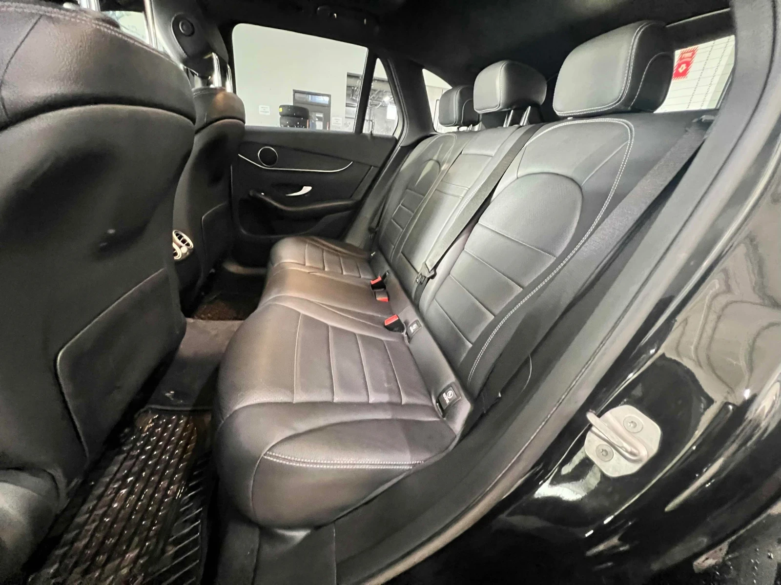 Mercedes-Benz GLC 300 Face* 4matic* Панорама* Памет* Подгрев - изображение 7