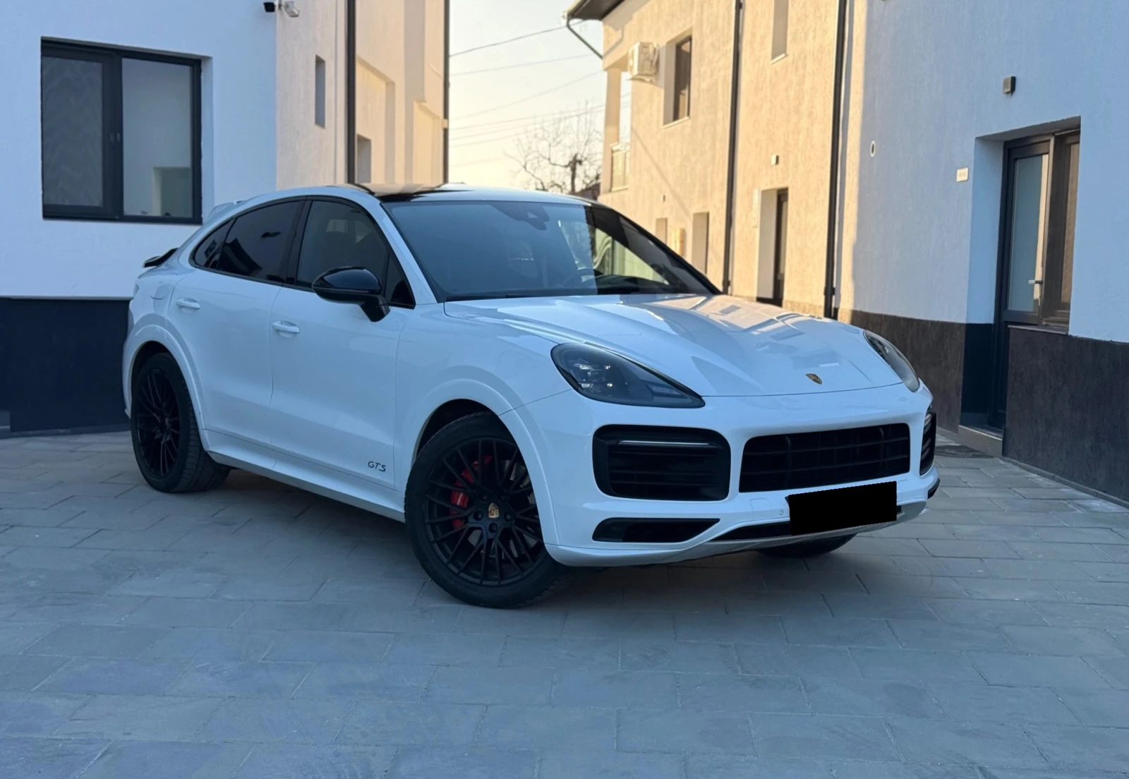 Porsche Cayenne GTS Coupe , снимка 2 - Автомобили и джипове - 54118411