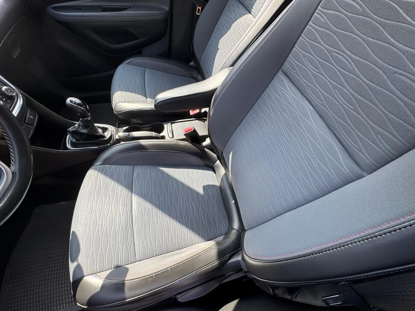 Opel Mokka, снимка 12 - Автомобили и джипове - 54139359