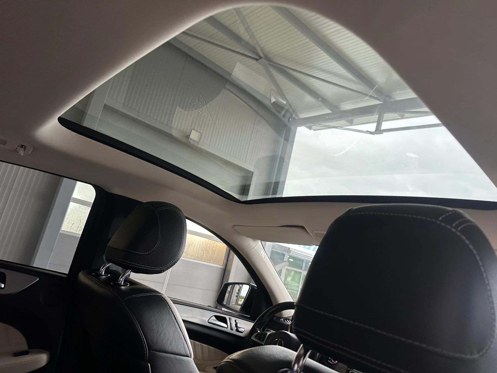 Mercedes-Benz GLE 350 d* 258ps* 4M* COUPE* AMG Line* Distr* Pano* , снимка 13 - Автомобили и джипове - 54409004