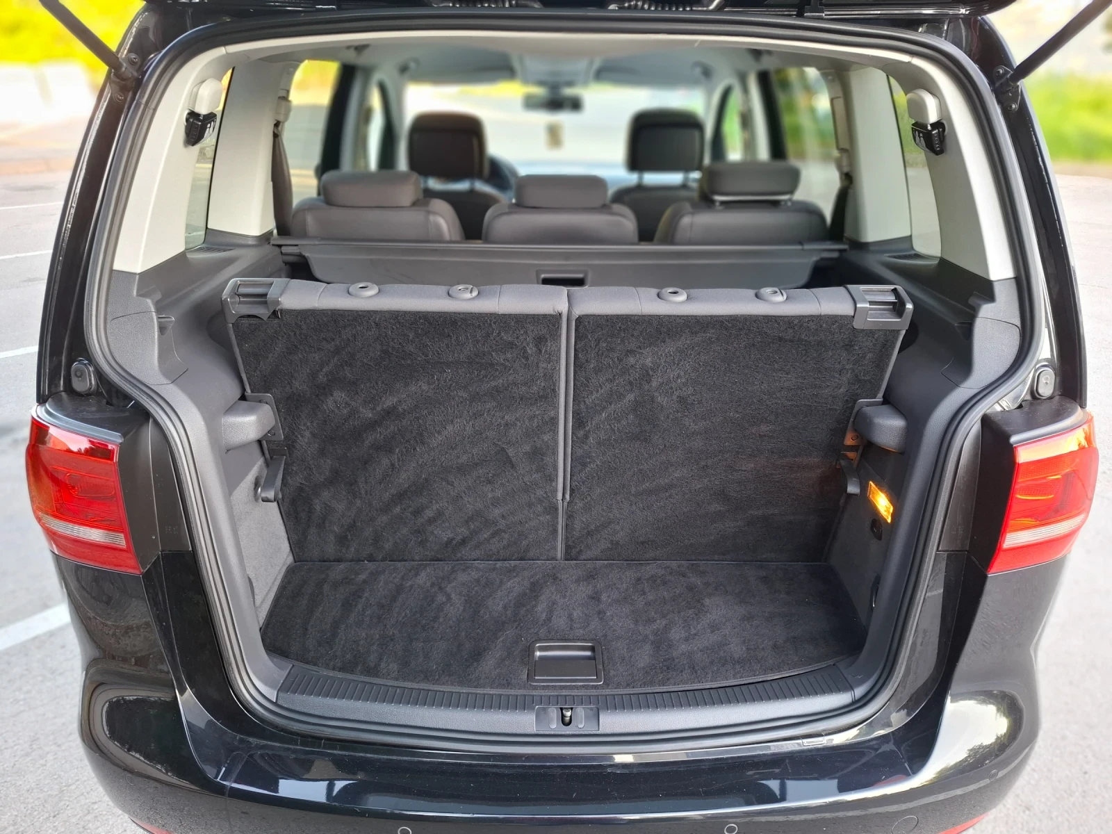 VW Tiguan 2.0TDI 140hp * 7 МЕСТЕН * ИТАЛИЯ * ЛИЗИНГ * , снимка 17 - Автомобили и джипове - 54528333