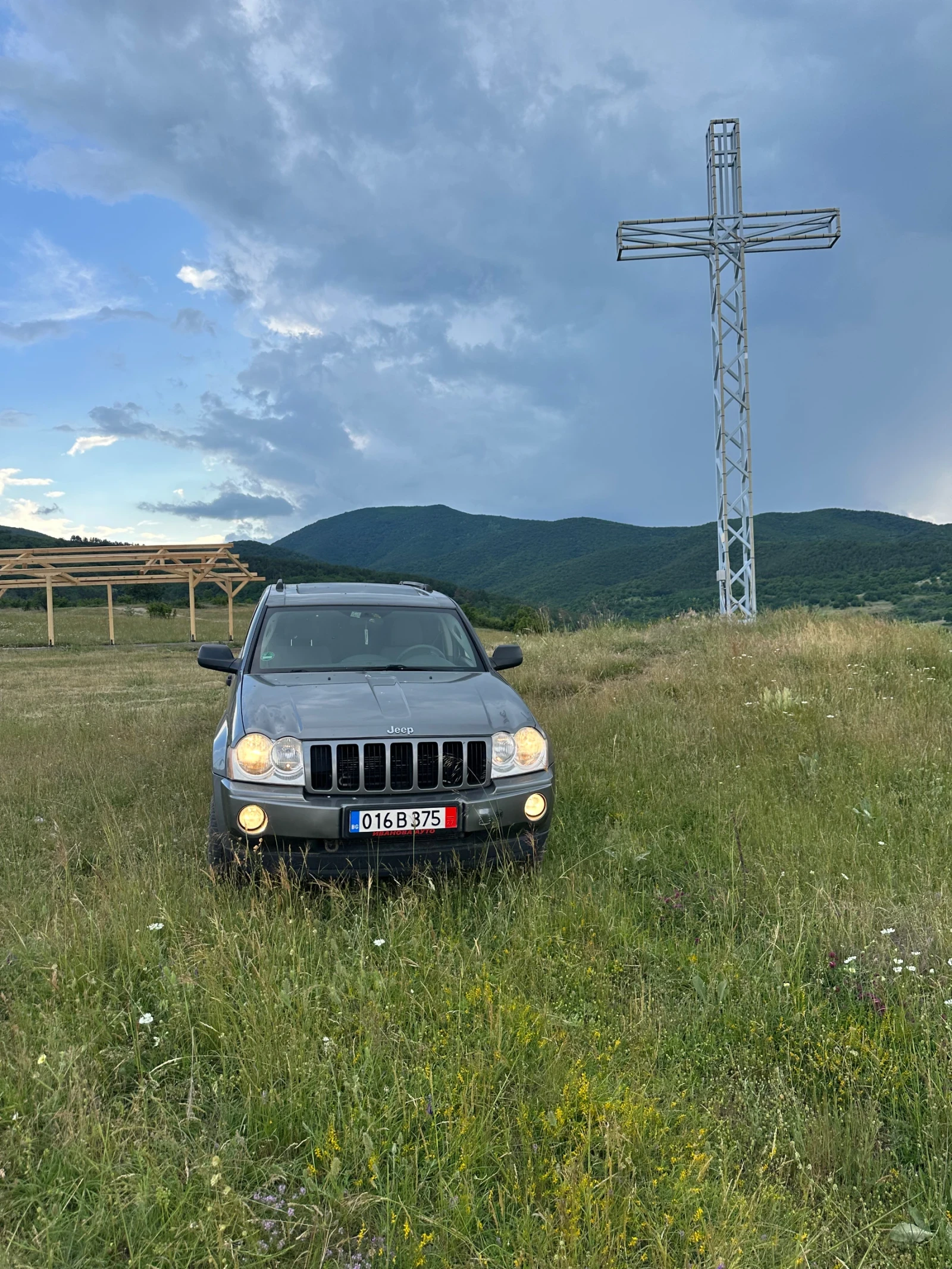 Jeep Grand cherokee 4.7/Gaz/QUADRA DRIVE 2 /barter/lizing, снимка 3 - Автомобили и джипове - 54767003