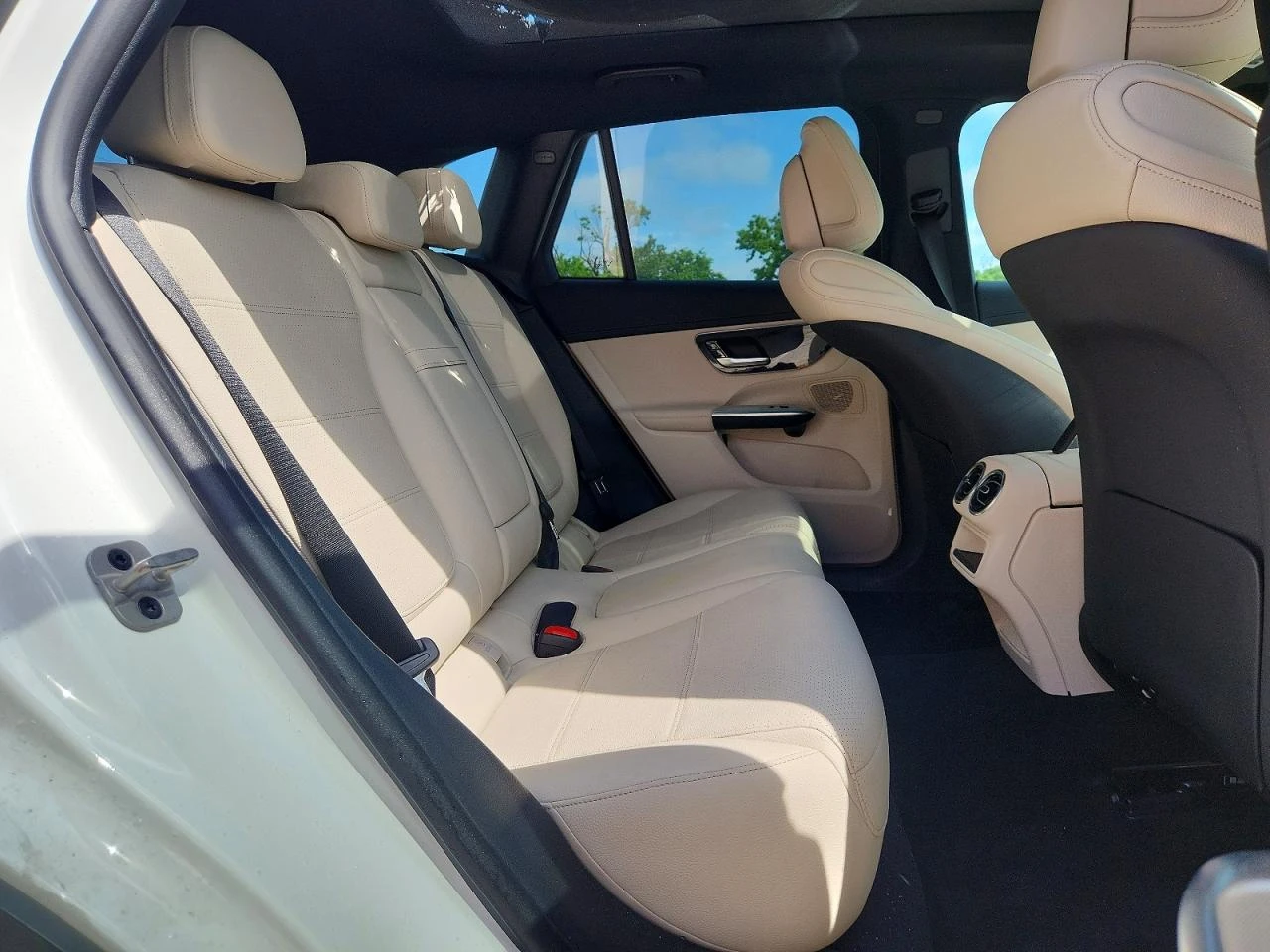 Mercedes-Benz GLC 300 2.0l 4Matic, снимка 11 - Автомобили и джипове - 54880030