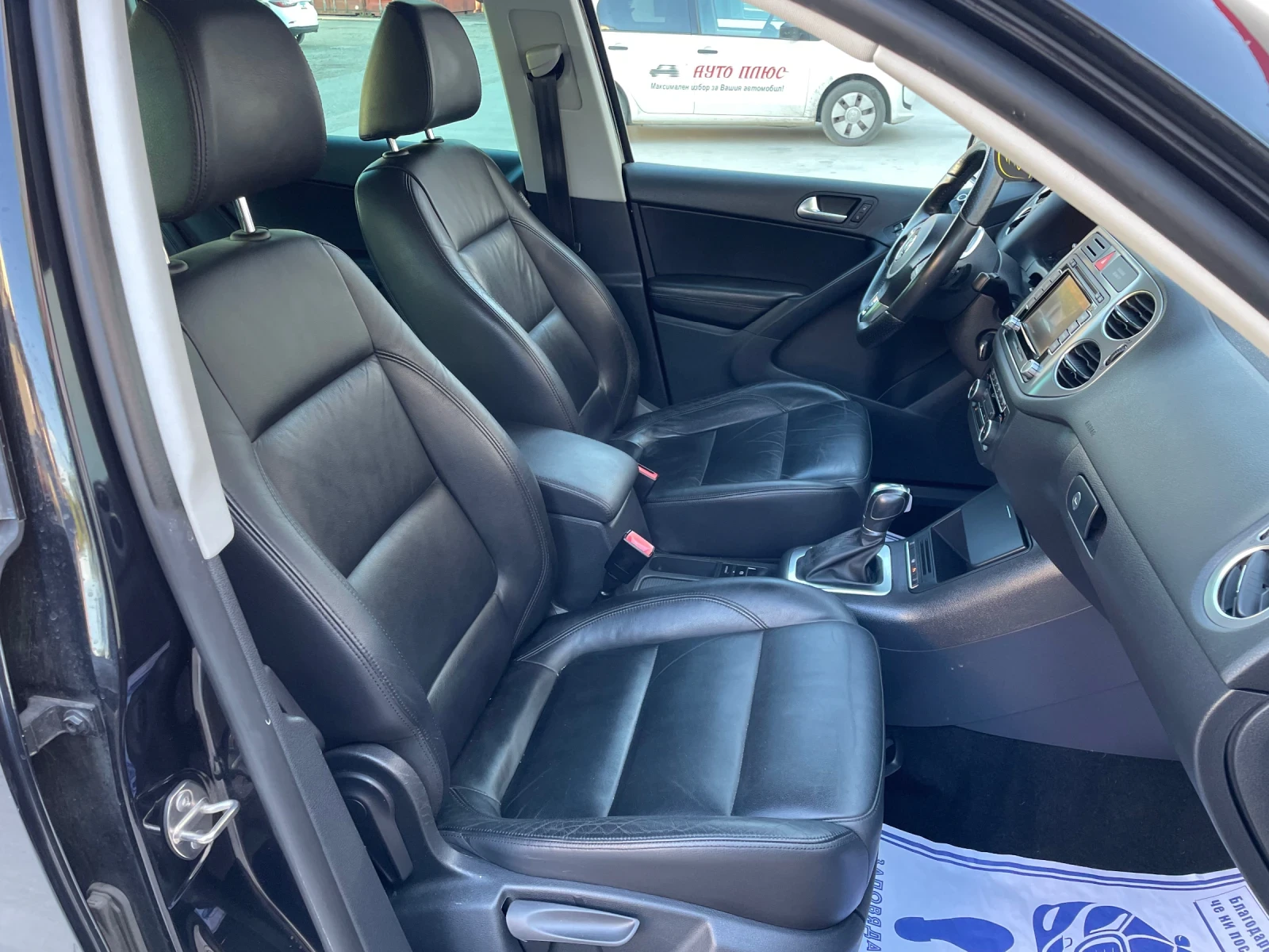 VW Tiguan R-line 4x4 DSG, снимка 15 - Автомобили и джипове - 55097814