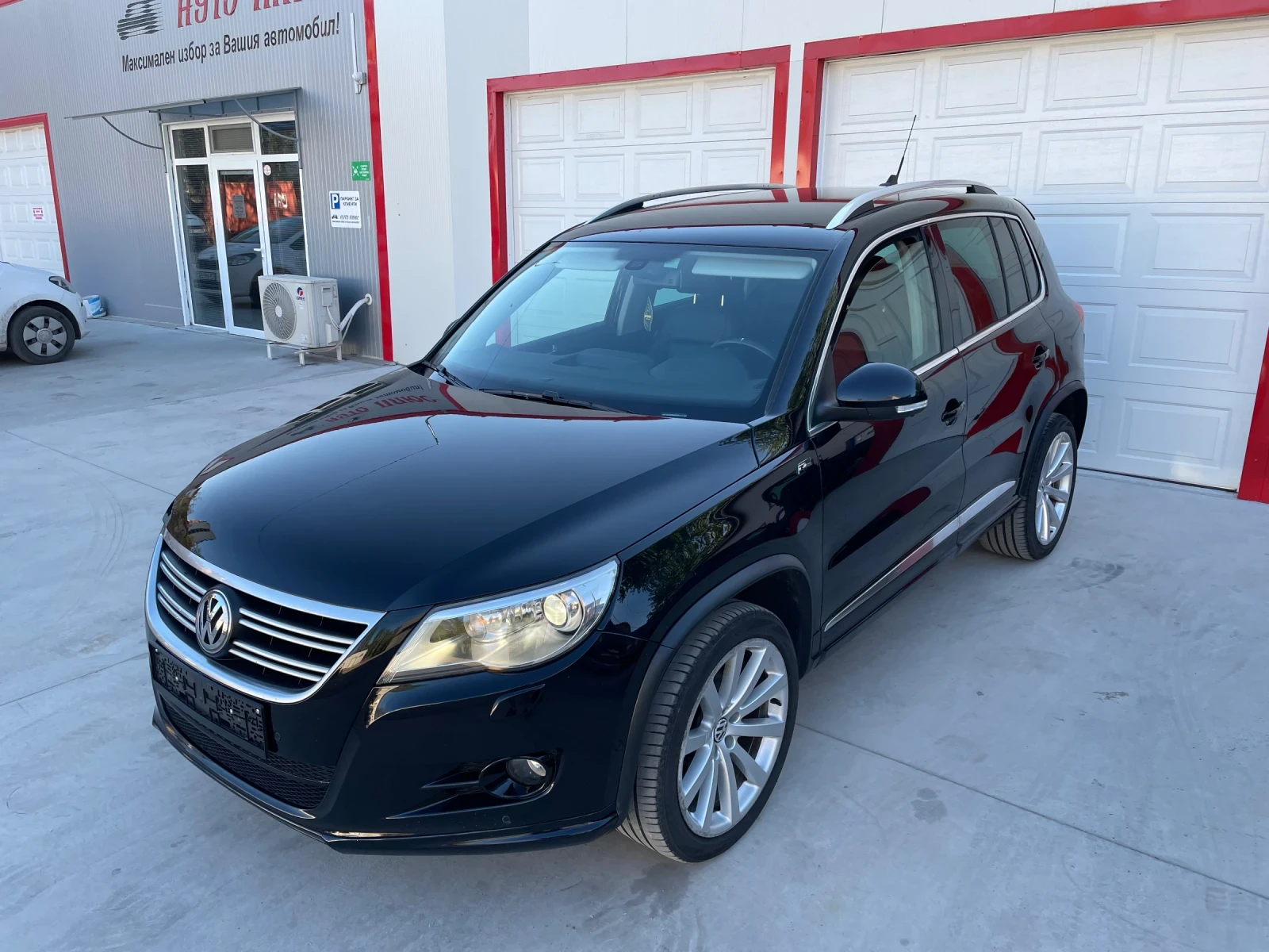 VW Tiguan R-line 4x4 DSG, снимка 11 - Автомобили и джипове - 55097814