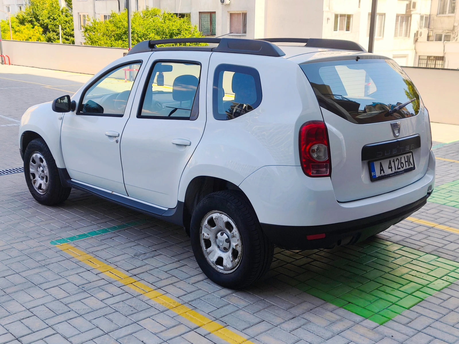 Dacia Duster 1.5 dCi 110 4x4, снимка 7 - Автомобили и джипове - 55536768