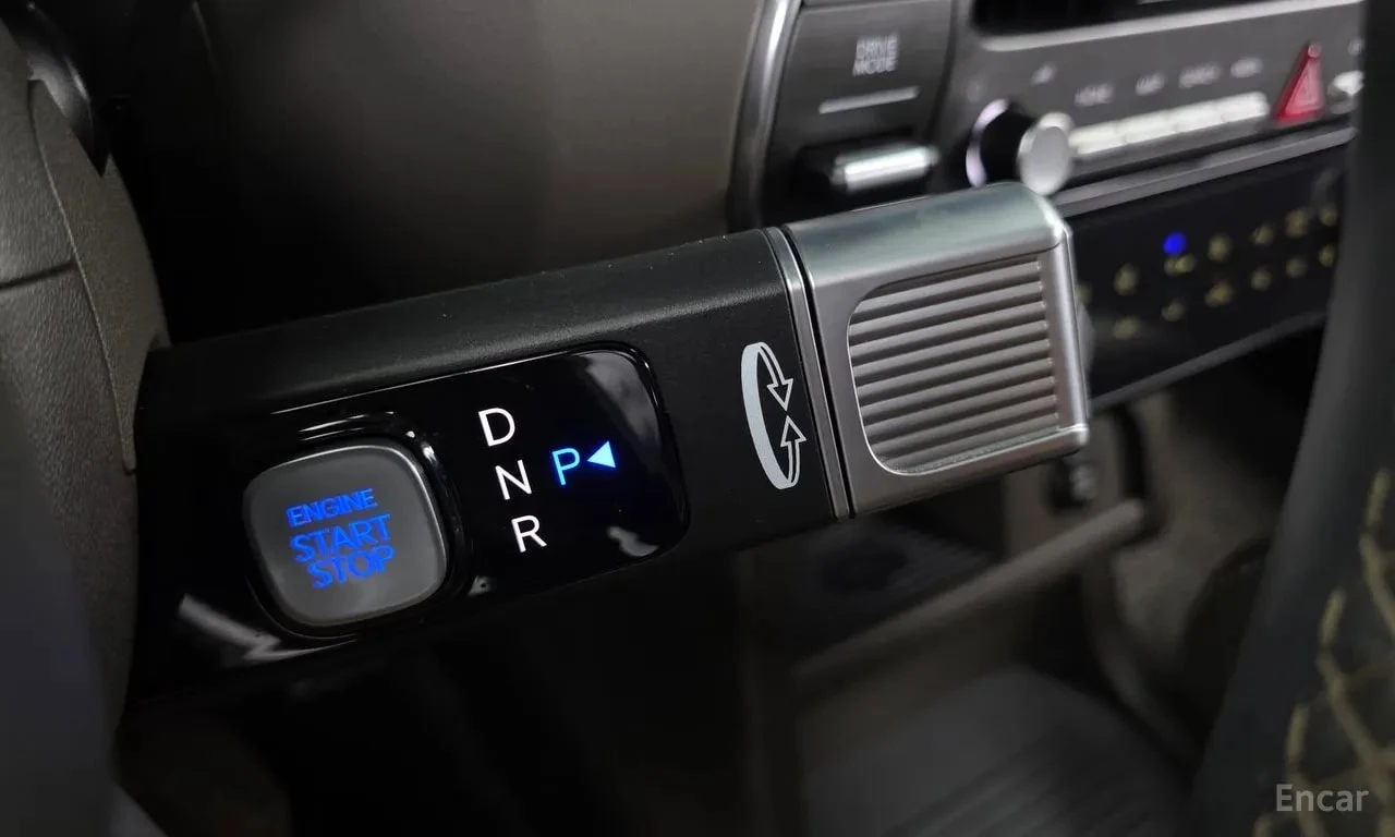 Hyundai Palisade 2.5T| MAСАЖ| HUD| 360| ОБДУХ| ПАНО| 2 КЛЮЧА| , снимка 9 - Автомобили и джипове - 55925326