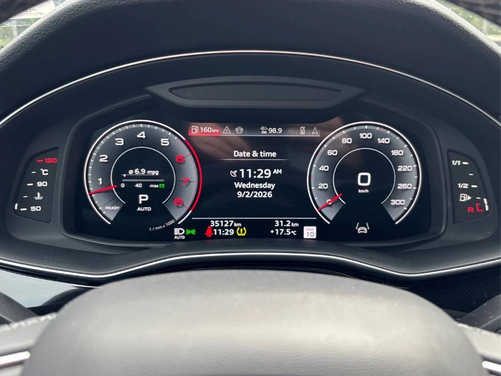 Audi Q8 Progressiv 55 TFSI * CARFAX* ОПЦИЯ ЗА ФИНАНСИРАНЕ*, снимка 7 - Автомобили и джипове - 55951450