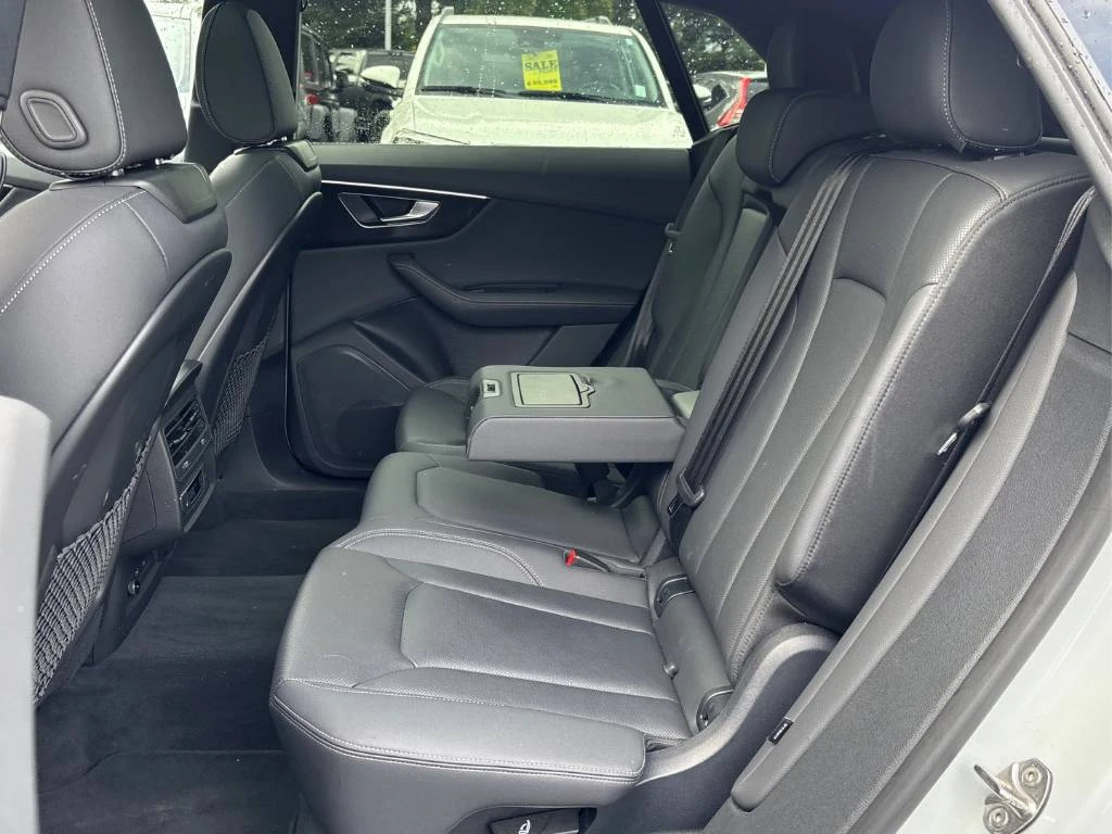 Audi Q8 Progressiv 55 TFSI * CARFAX* ОПЦИЯ ЗА ФИНАНСИРАНЕ*, снимка 11 - Автомобили и джипове - 55951450