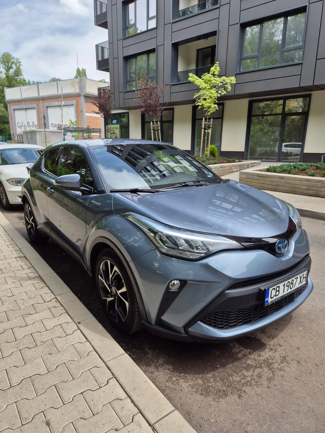 Toyota C-HR 2.0 Hybrid Гаранция 2030