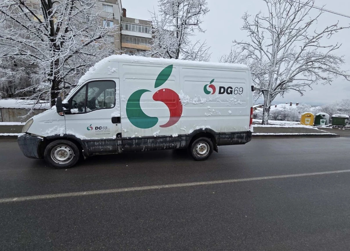 Iveco 35c13, снимка 2 - Бусове и автобуси - 56641125