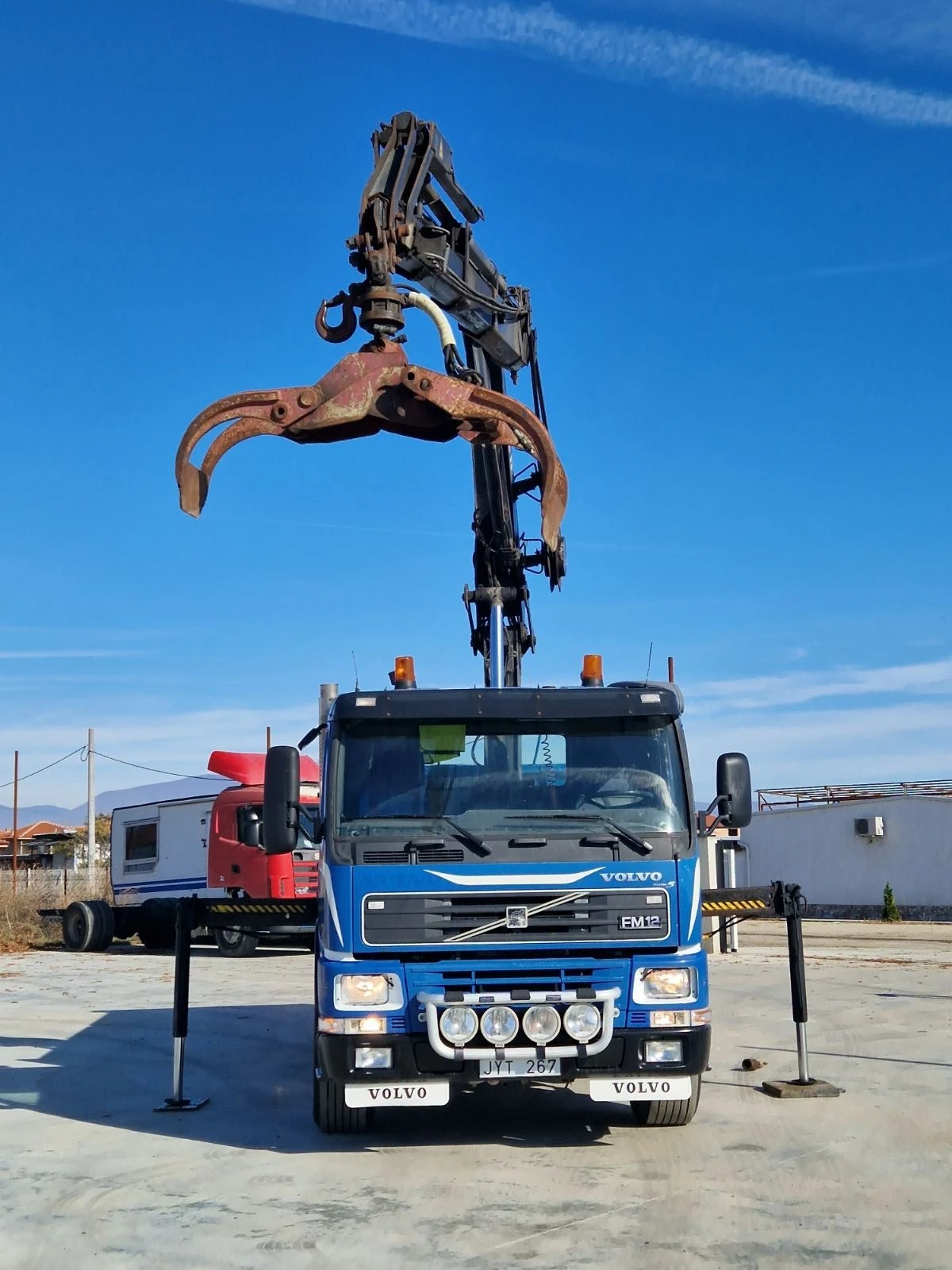Volvo Fm12 САМОСВАЛ С КРАН, снимка 1