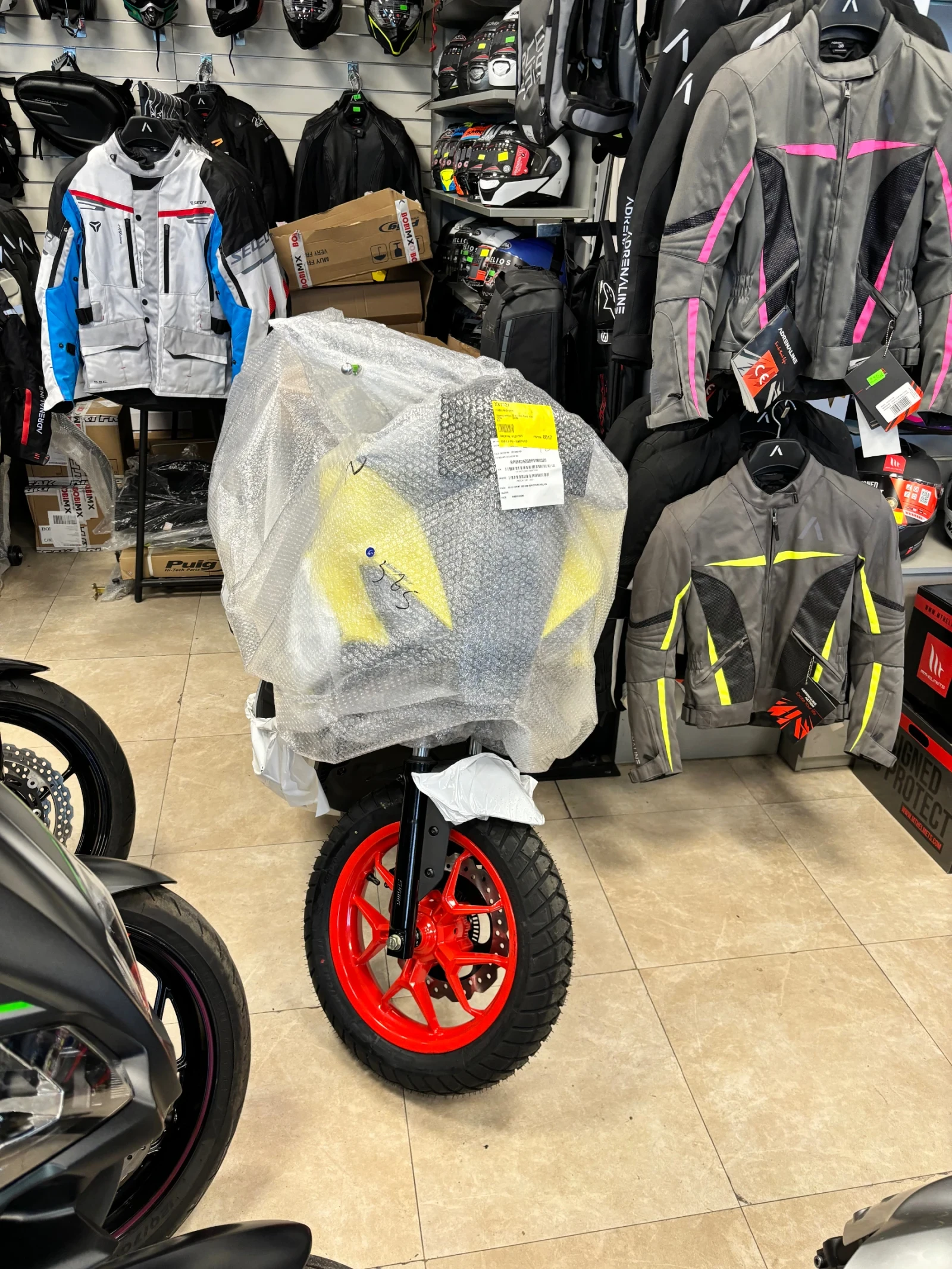Aprilia Sr SR GT 200 SPORT - изображение 4