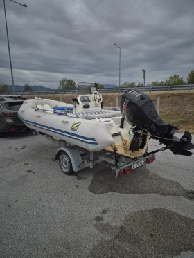 Надуваема лодка Zodiac Medline, снимка 2