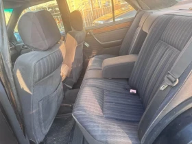 Mercedes-Benz 124 2.3, снимка 3