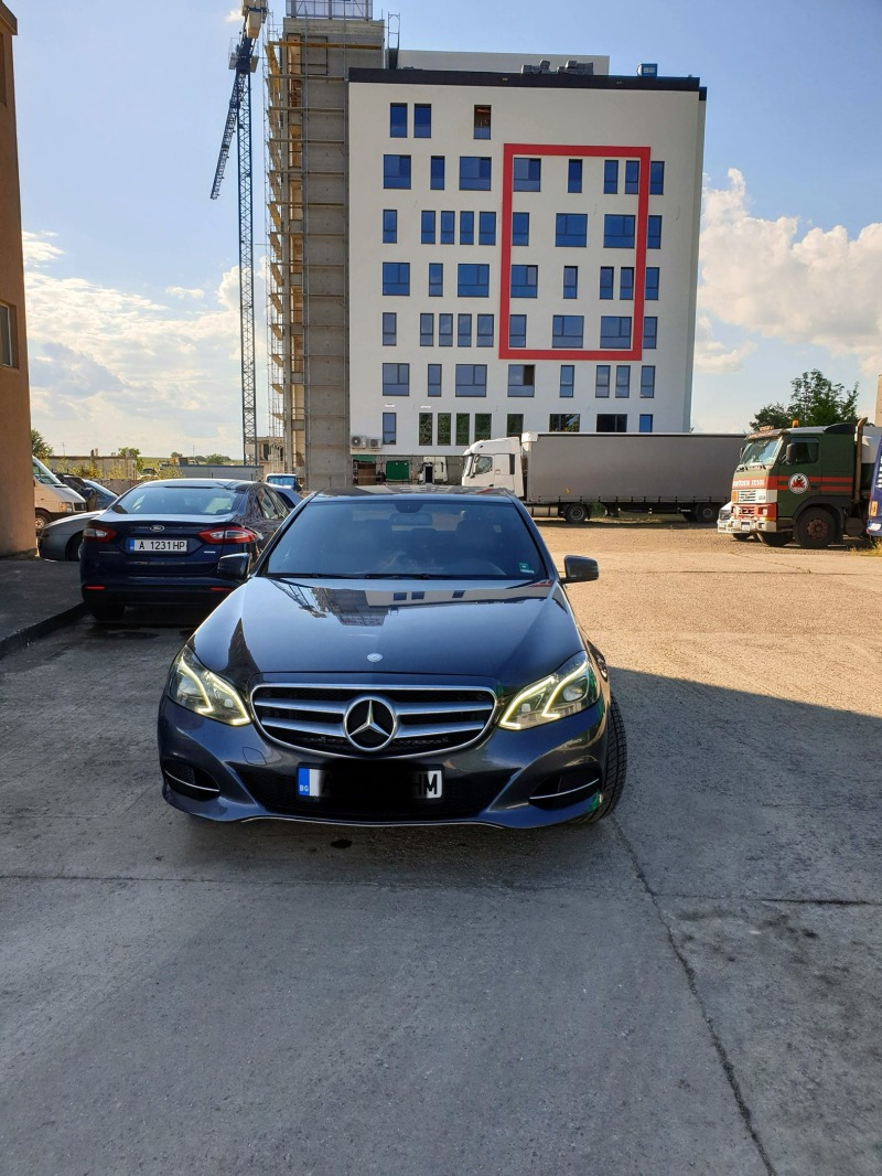 Mercedes-Benz E 220, снимка 13 - Автомобили и джипове - 46011514