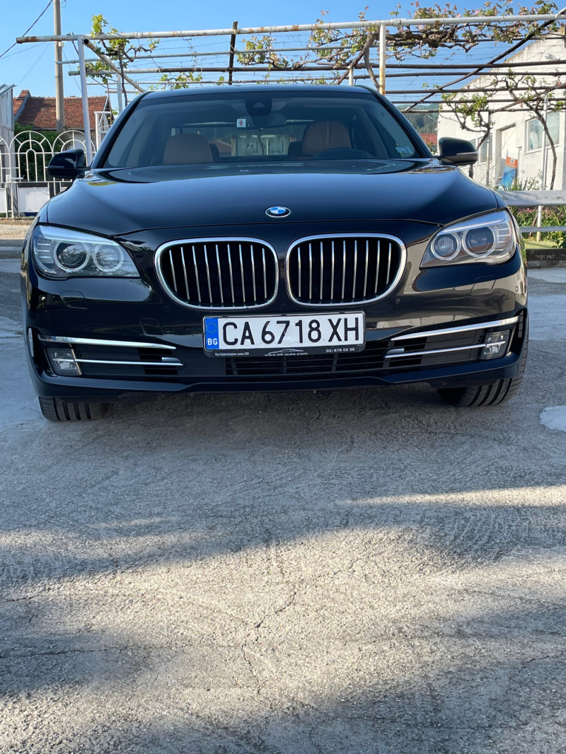 BMW 730 FACELIFT, снимка 1 - Автомобили и джипове - 46016969