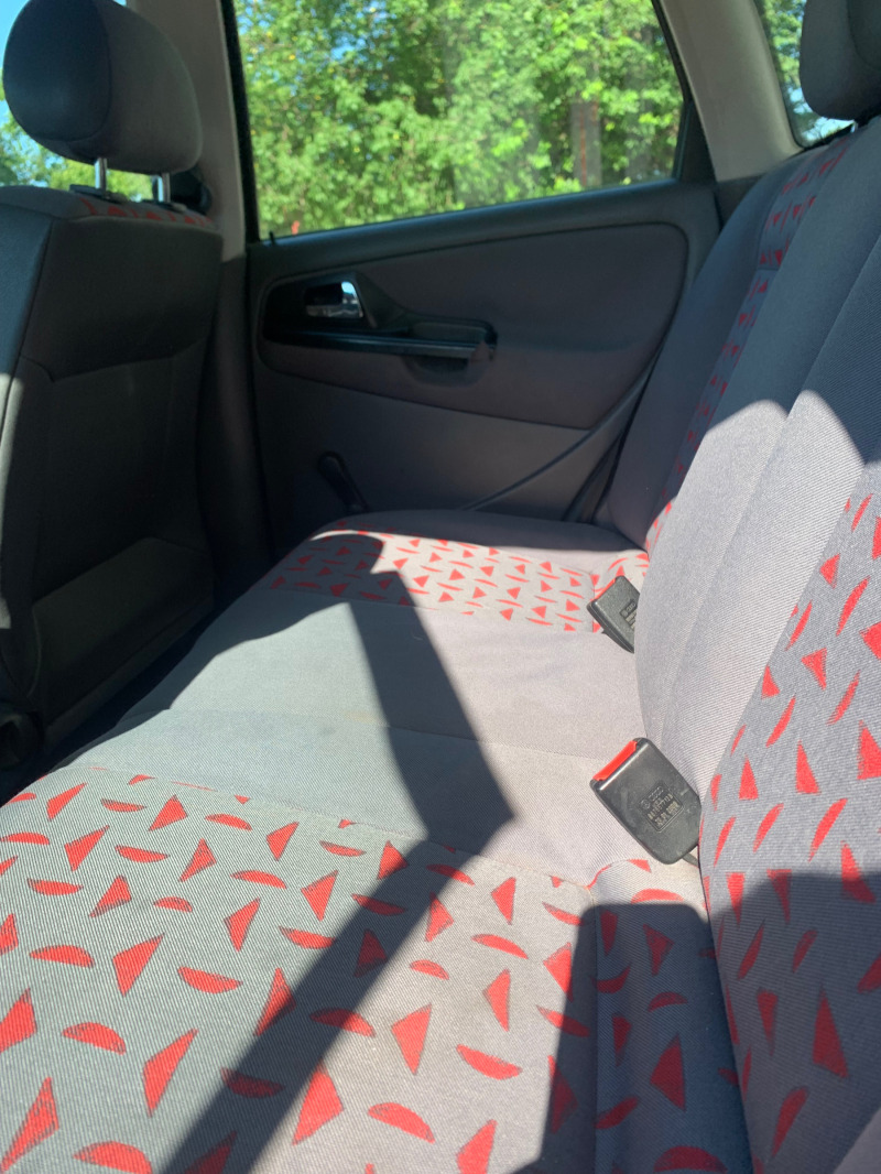 Seat Cordoba, снимка 3 - Автомобили и джипове - 46095752