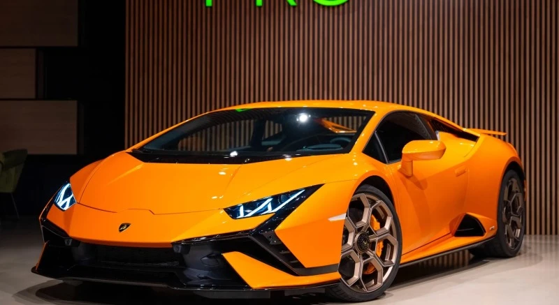 Lamborghini Huracan Tecnica 5.2 V10, снимка 2 - Автомобили и джипове - 46359076