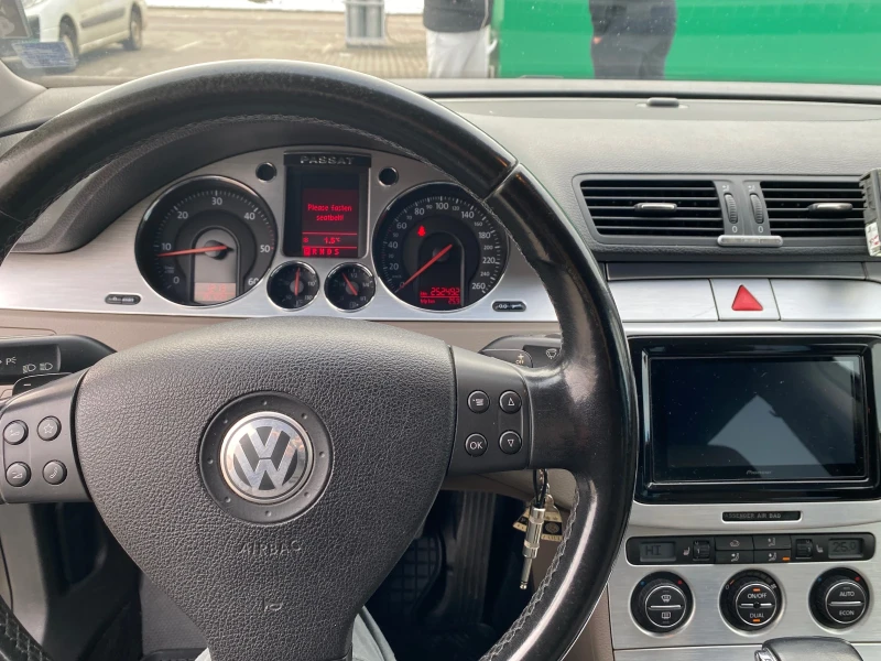 VW Passat, снимка 9 - Автомобили и джипове - 48481233