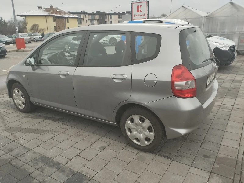 Honda Jazz, снимка 2 - Автомобили и джипове - 48508430