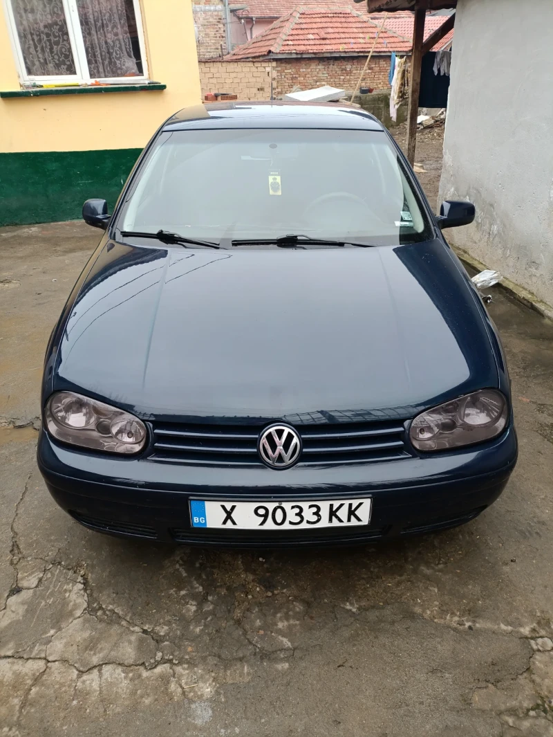 VW Golf, снимка 2 - Автомобили и джипове - 49400124