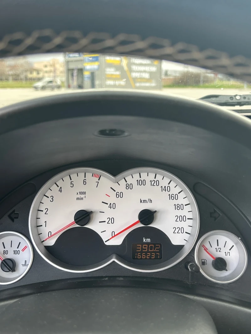 Opel Corsa 1.2, снимка 8 - Автомобили и джипове - 52407871