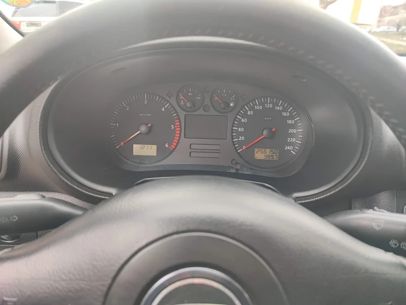 Seat Leon 1.9 TDI, снимка 12 - Автомобили и джипове - 52848523