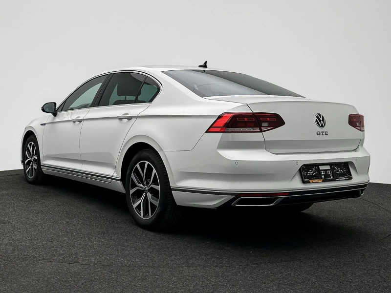 VW Passat GTE, снимка 2 - Автомобили и джипове - 52938336