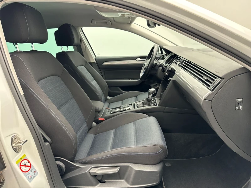 VW Passat GTE, снимка 9 - Автомобили и джипове - 52938336