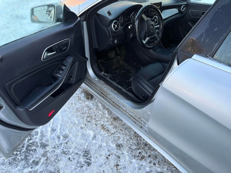 Mercedes-Benz CLA 250 2014 4MATIC * БЕЗ ПЪРВОНАЧАЛНА ВНОСКА* , снимка 7 - Автомобили и джипове - 53194120