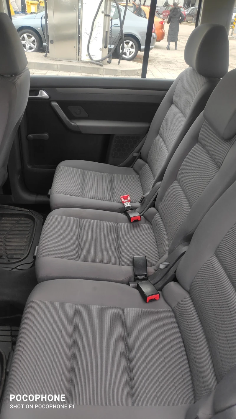 VW Touran, снимка 10 - Автомобили и джипове - 53433845