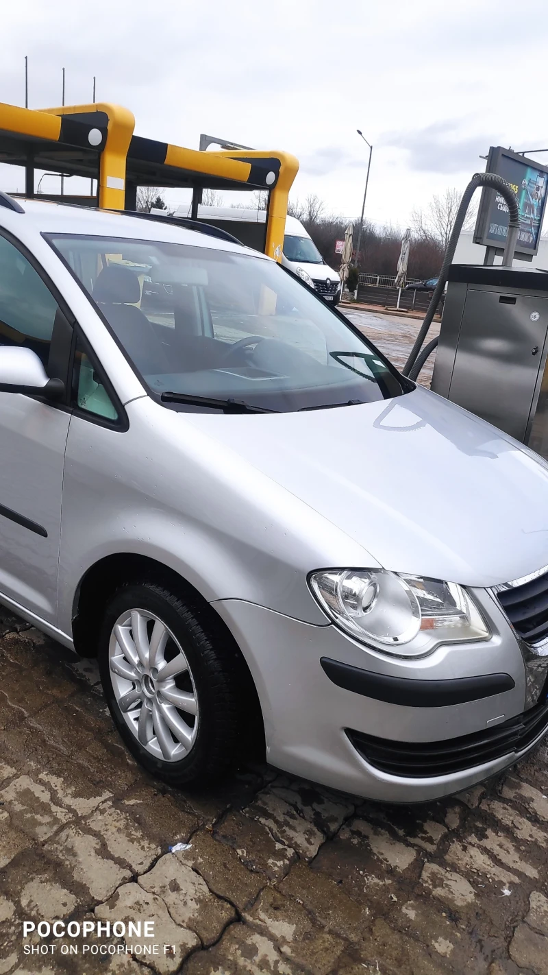 VW Touran, снимка 5 - Автомобили и джипове - 53433845