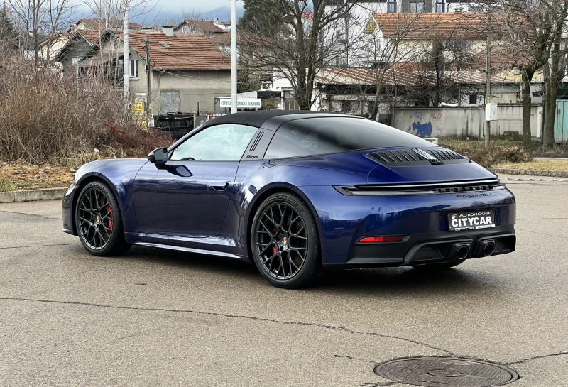 Porsche 911 992.2 TARGA 4GTS/SPORT DESIGN/CARBON/LIFT/BOSE/360, снимка 4 - Автомобили и джипове - 53510230