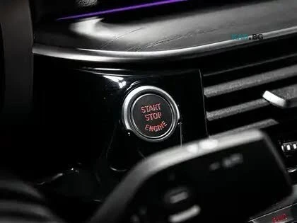 BMW 530 xDrive* AвтоКредит* (ЦЕНА ДО БГ), снимка 13 - Автомобили и джипове - 55316411