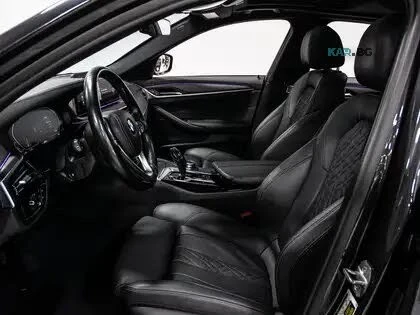 BMW 530 xDrive* AвтоКредит* (ЦЕНА ДО БГ), снимка 9 - Автомобили и джипове - 55316411