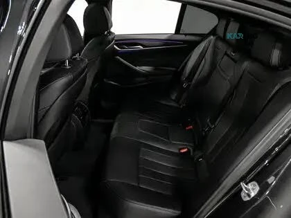 BMW 530 xDrive* AвтоКредит* (ЦЕНА ДО БГ), снимка 17 - Автомобили и джипове - 55316411