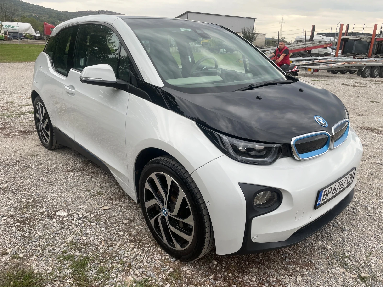 BMW i3 Камера-Голяма навигация Лед фарове Термопомпа- - изображение 8