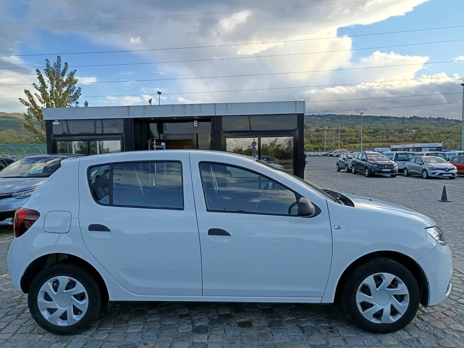 Dacia Sandero 1.0TCe/ 101к.с./ LPG - изображение 7