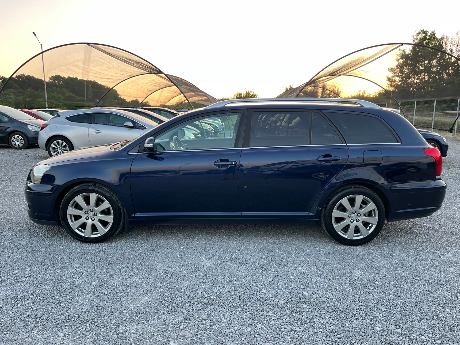 Toyota Avensis 2.0 D4D 126k facelift  - изображение 3