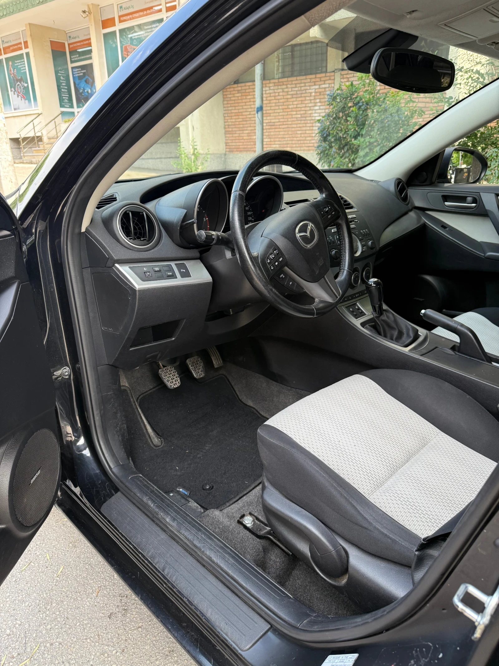 Mazda 3  - изображение 8