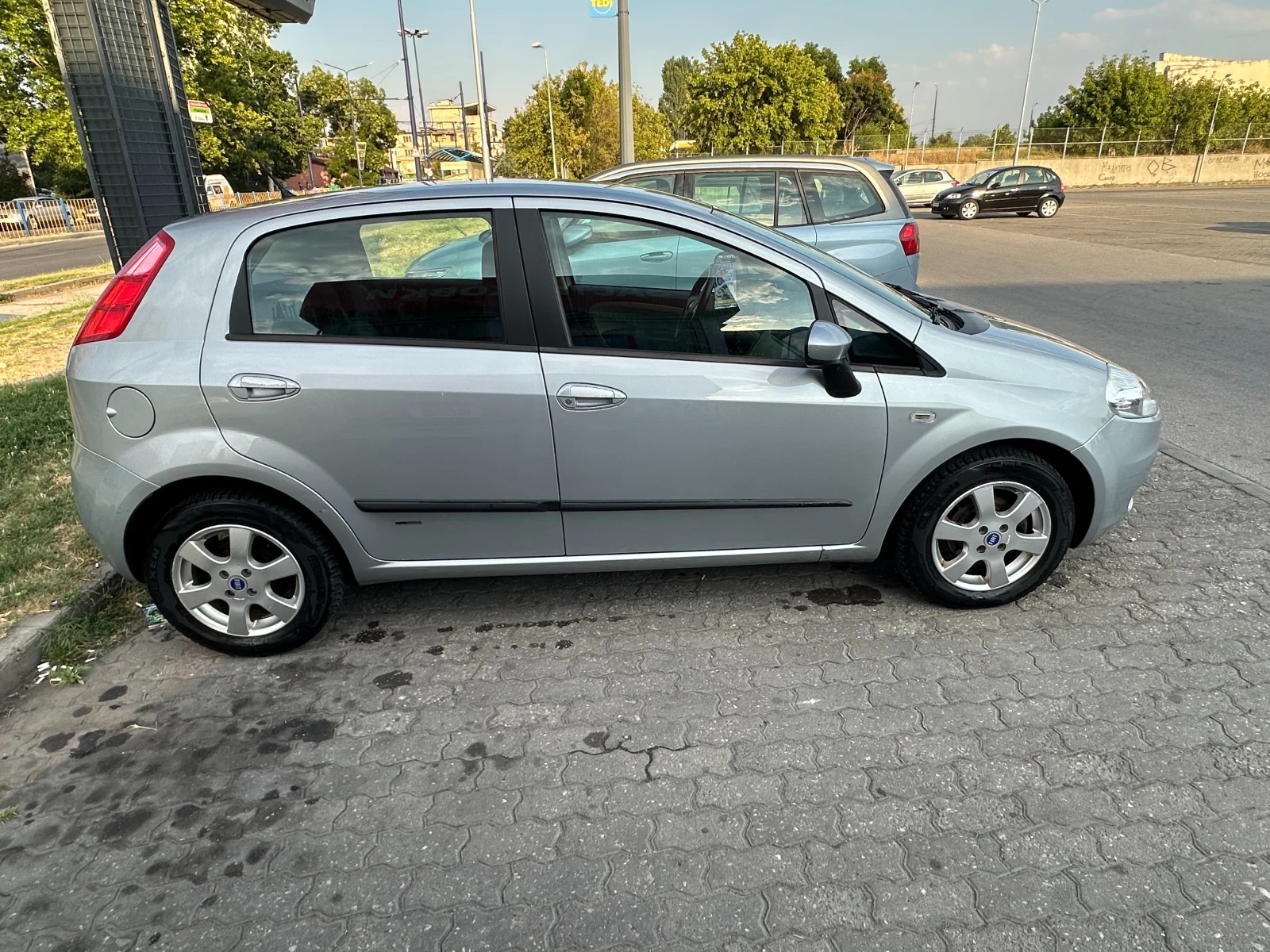 Fiat Punto 1.4  - изображение 7